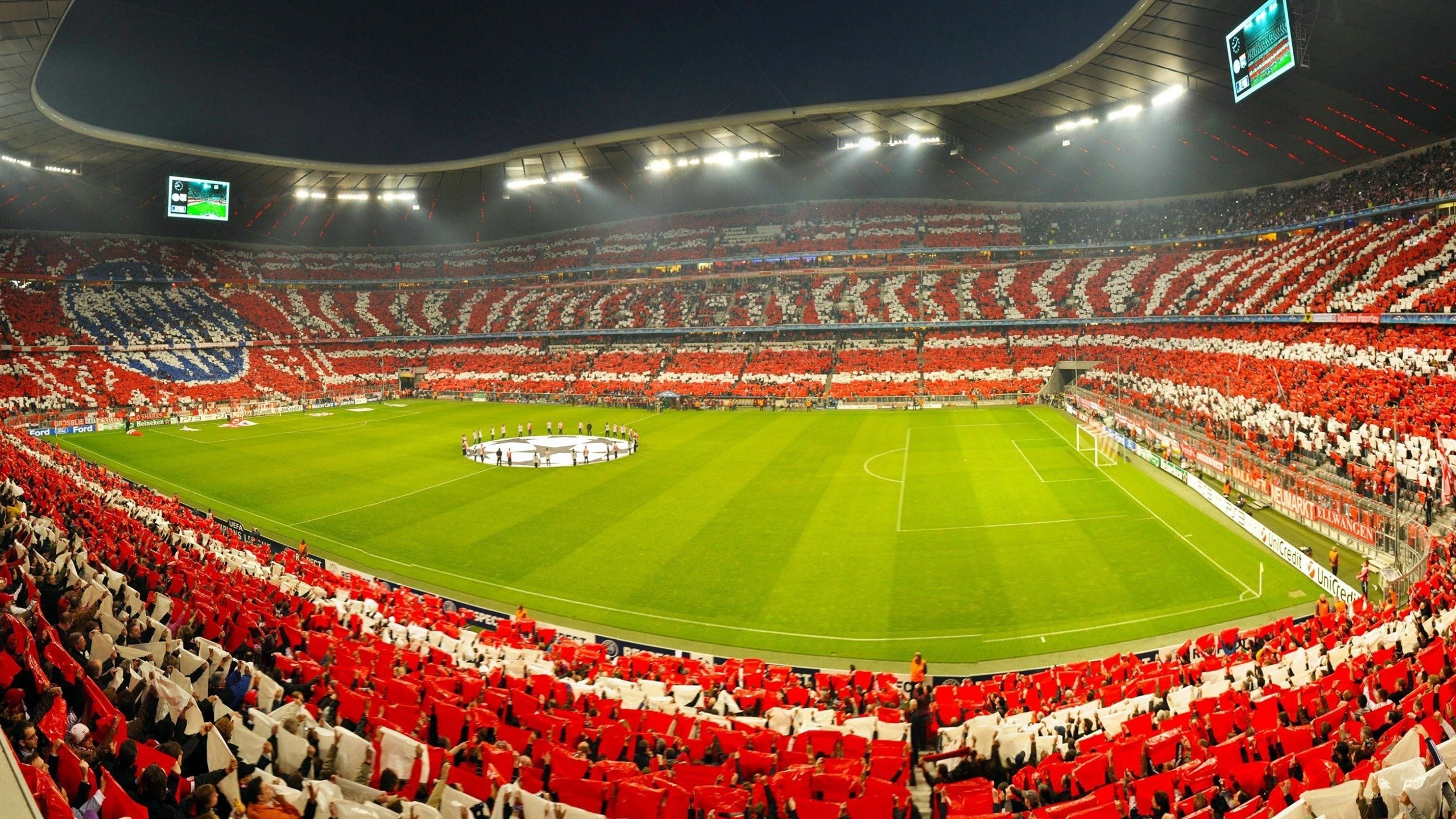 开云官网-_燃情篮球夜：足球+篮球融合娱乐盛事_，燃烧篮球